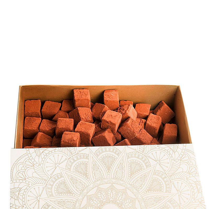 TRUFAS ARTESANAS CUADRADAS ESTUCHE 1,5Kg