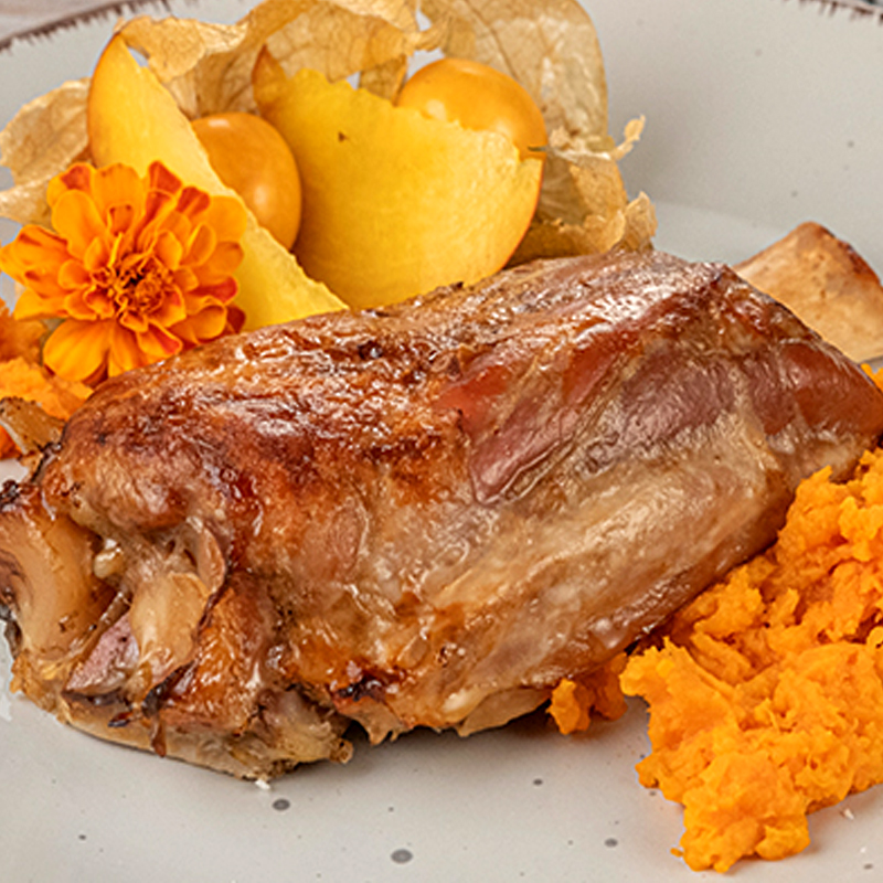 CERDO CODILLO COCINADO BAJA TEMP. (8u/400gr) C.3,2kapx